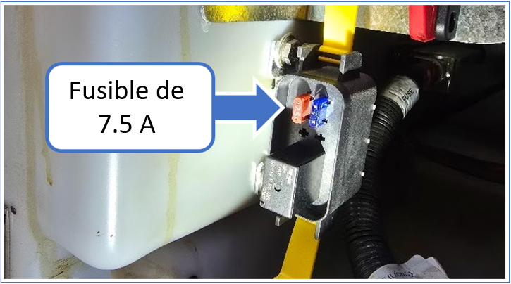 – Fusible de 7.5A à réinstaller.