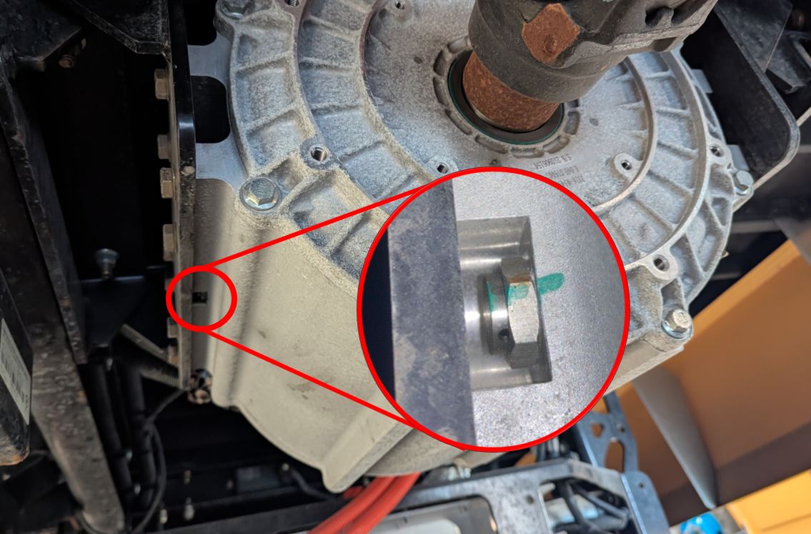 – Évent du boîtier du moteur